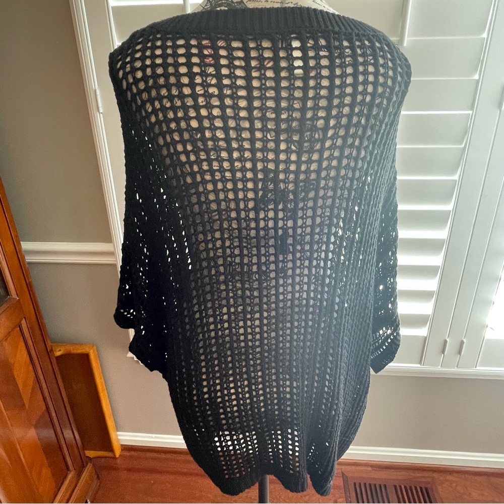 Elegant Black Open-Knit Women's cover up - Picture 4 of 6